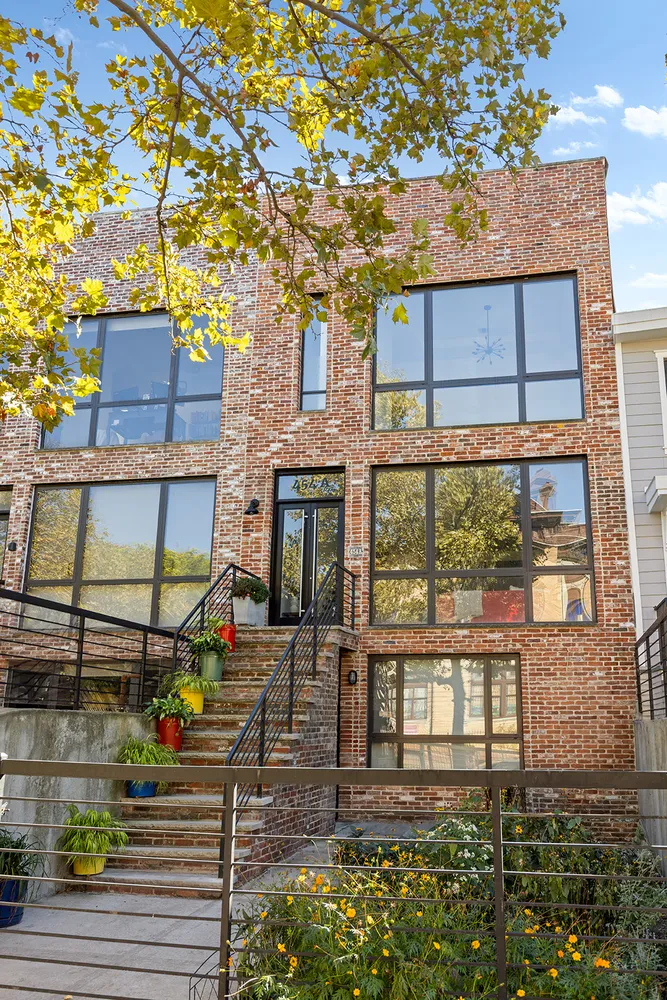 a view of building with an outdoor space