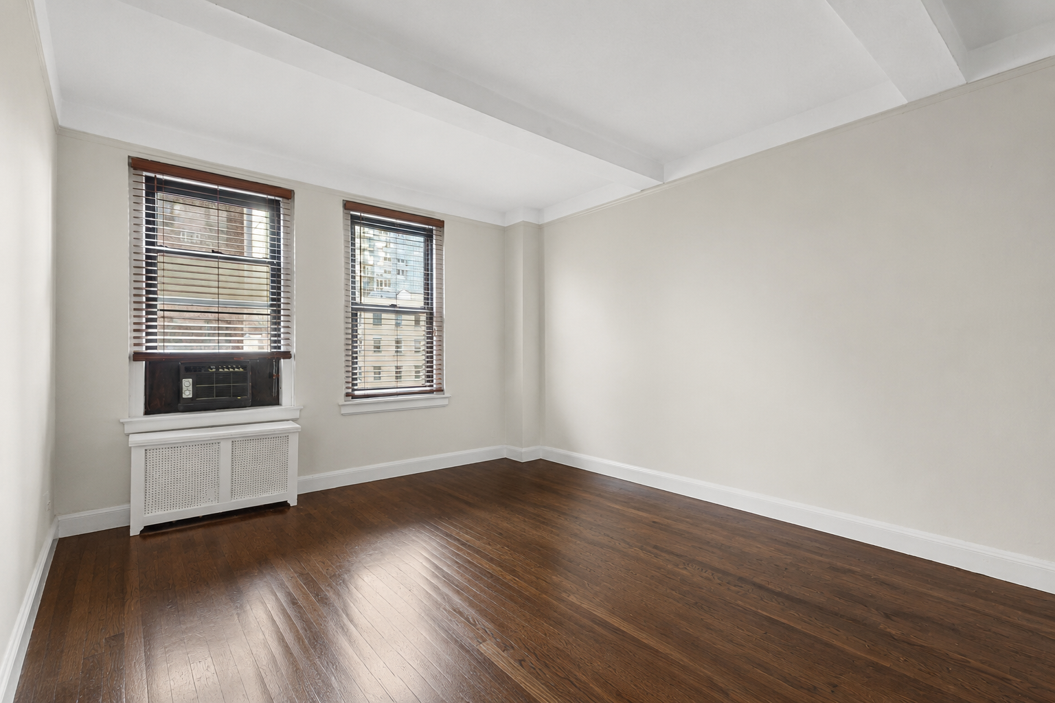 321 East 54th Street, Unit 6A Manhattan, NY 10022 - Photo 6 of 13 Gallery Image 6