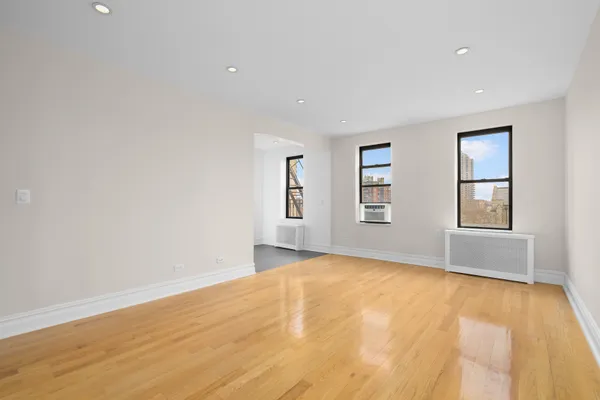 $3,200 | 109-20 Queens Boulevard, Unit 5B | Forest Hills
