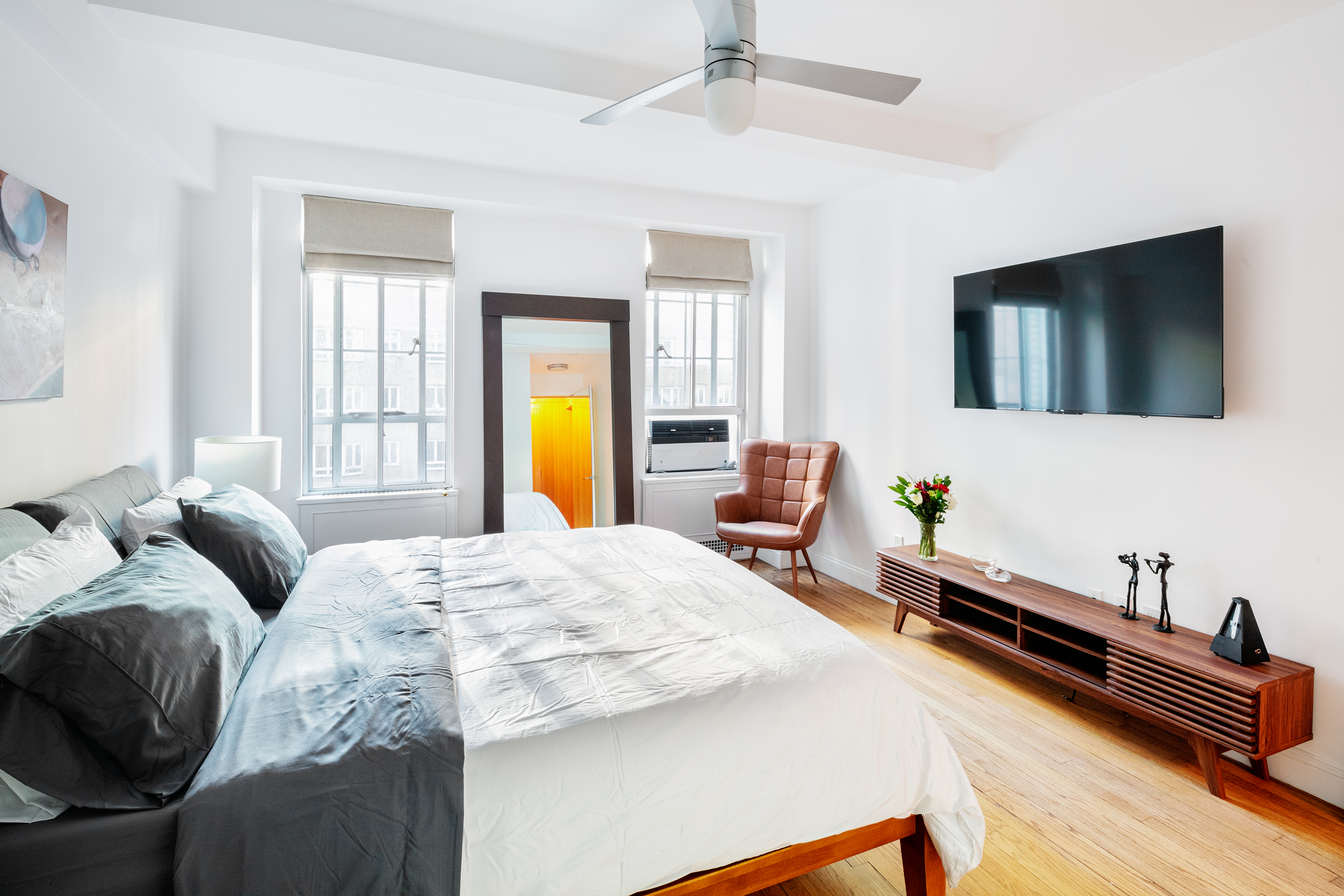 340 West 57th Street, Unit 7G Manhattan, NY 10019 - Photo 8 of 11