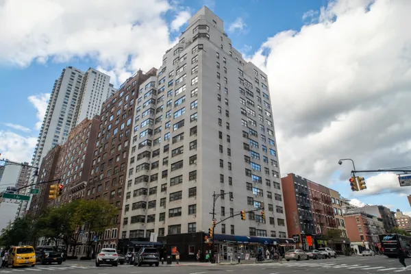 $570,000 | 357 East 57th Street, Unit 2E | Sutton Place