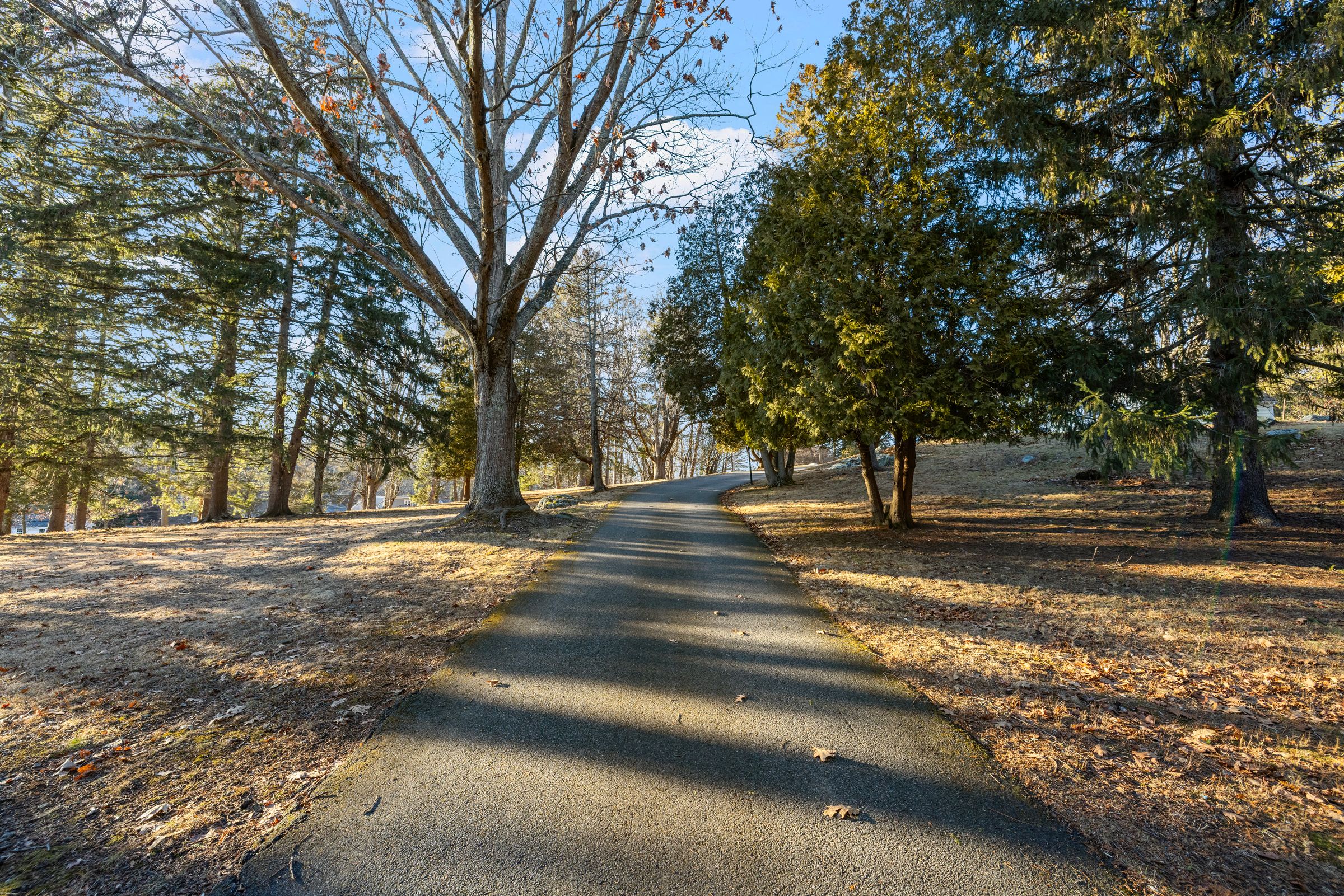 555 Great Road Lincoln, RI 02865 - Photo 10 of 63