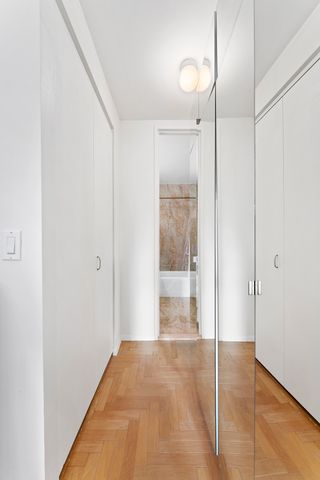 $1,720,000 | 170 East 87th Street, Unit W9H | Upper East Side