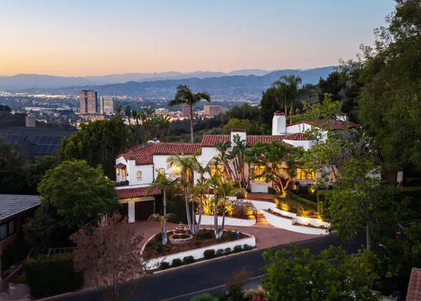 $3,995,000 | 3110 La Suvida Drive, Los Angeles, CA 90068