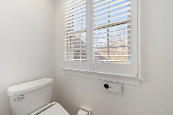 Contact Agent | 201 Wolf Lane, Ambler, PA 19002