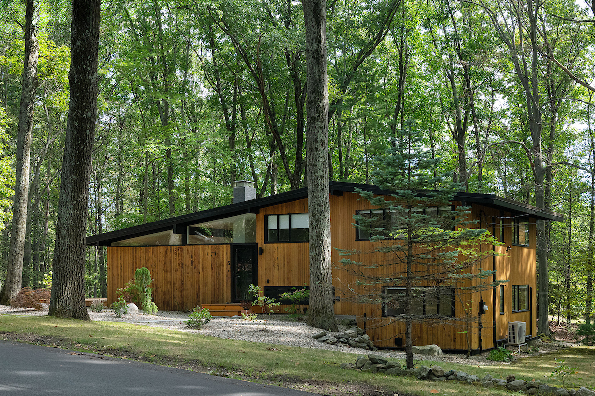 5 Gould Road Lexington, MA 02420 - Photo 1 of 26 Gallery Image 1