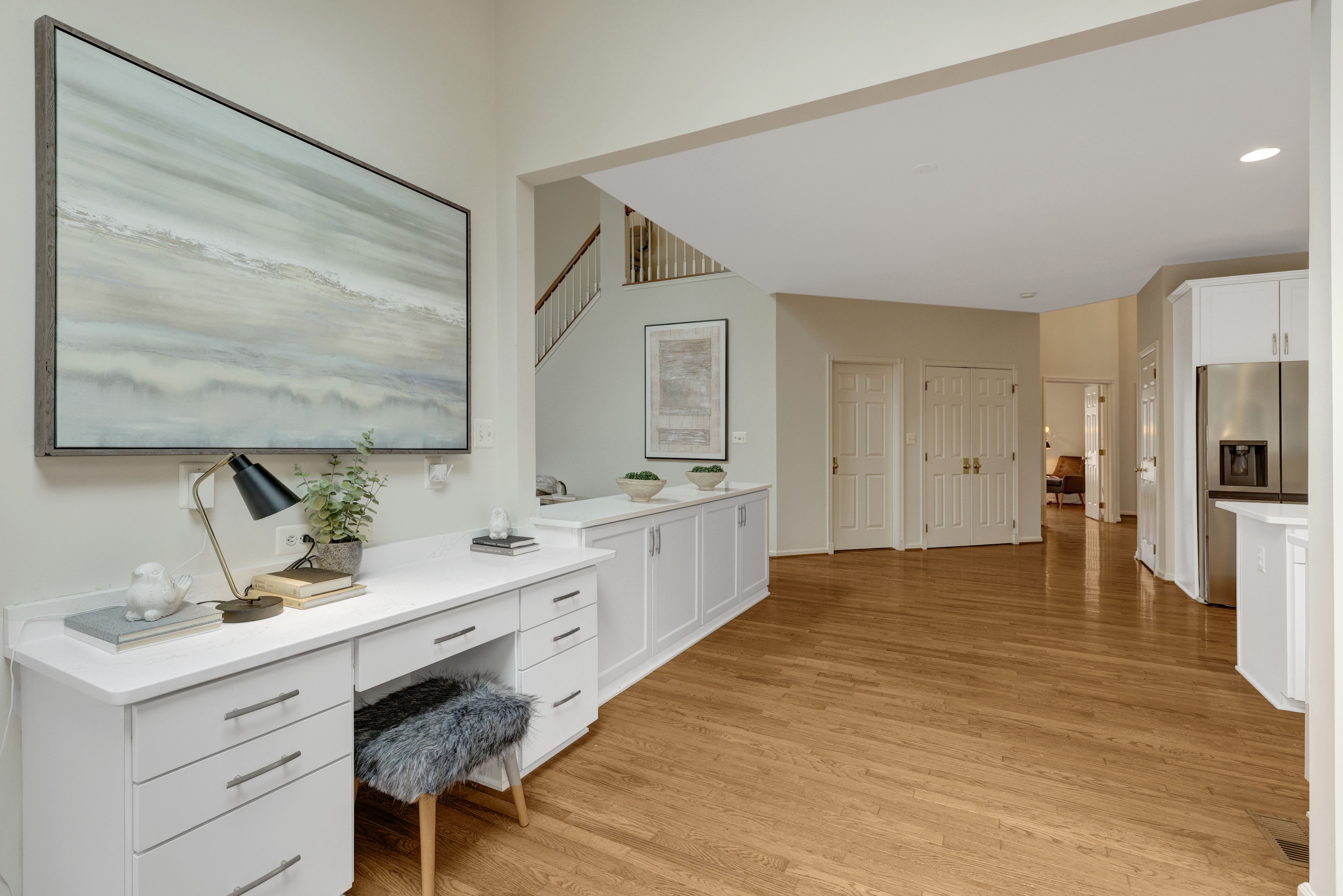 1295 Gatesmeadow Way Reston, VA 20194 - Photo 18 of 57