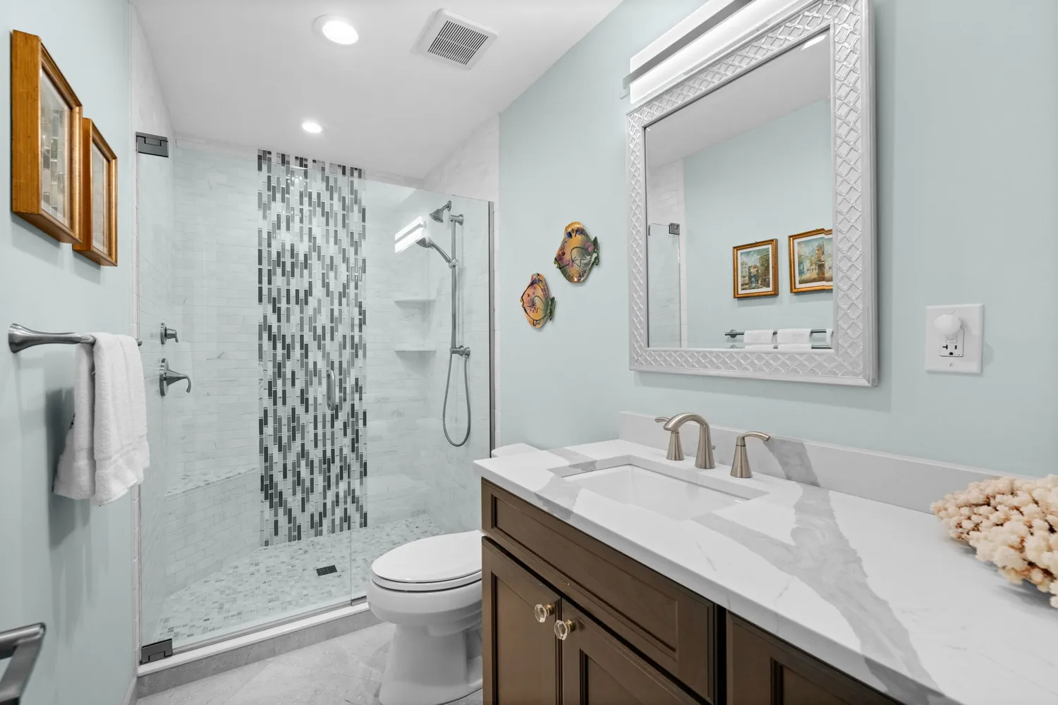 $1,150,000 | 1960 Imperial Golf Course Boulevard, Naples, FL 34110