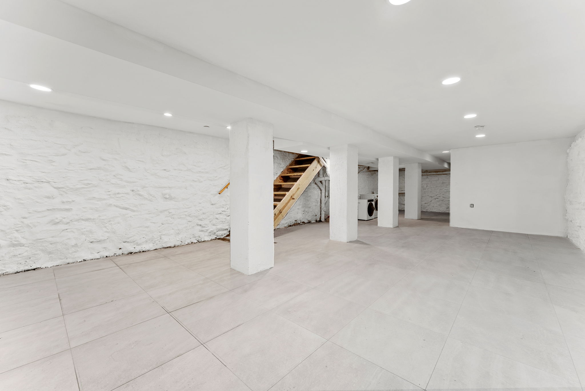 692 10th Street, Unit 1 Brooklyn, NY 11215 - Photo 9 of 12 a view of an empty room