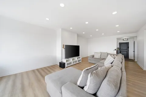 $475,000 | 6101 Edsall Road, Unit 1805, Alexandria, VA 22304