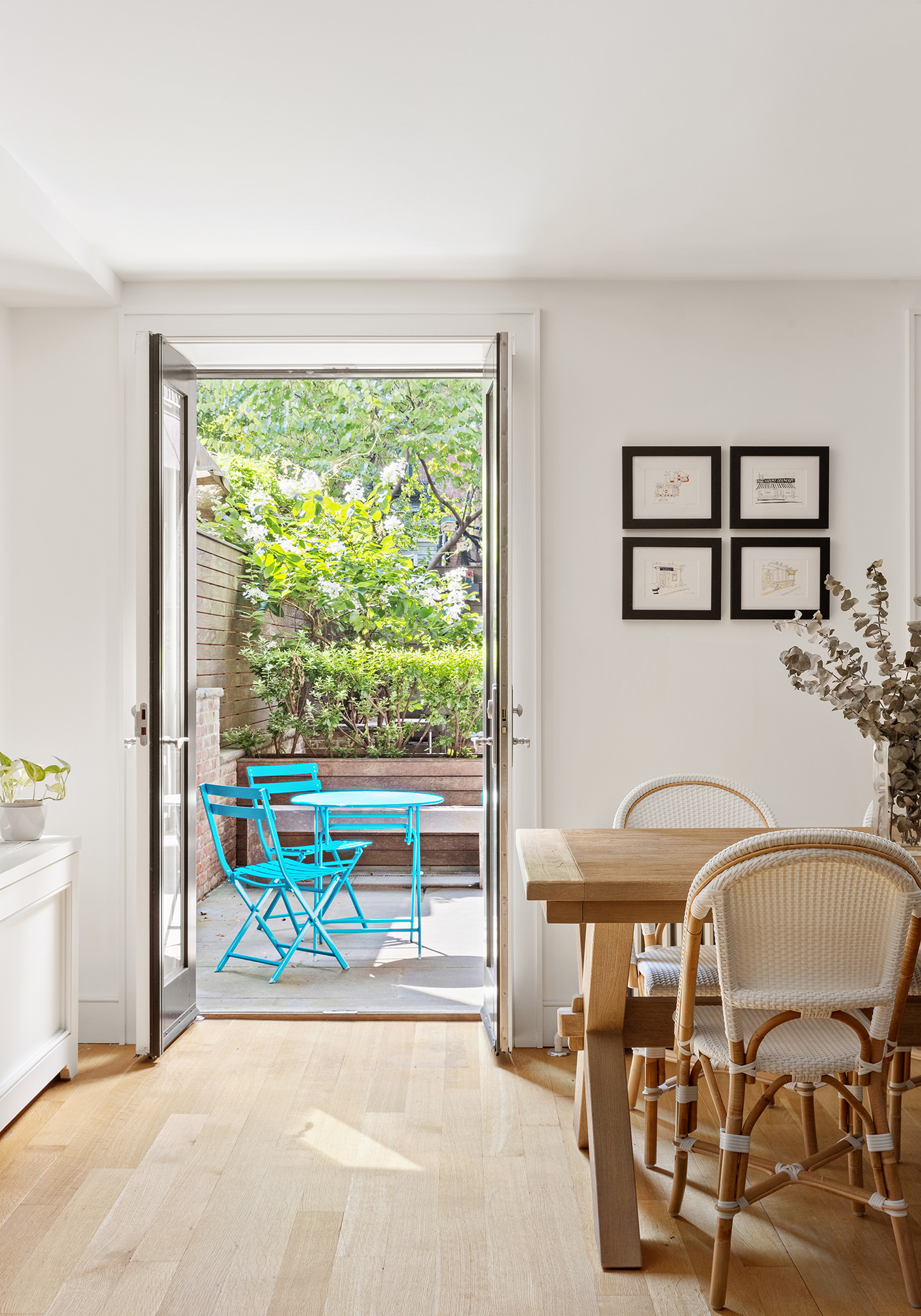 6 Strong Place, Unit GARDEN Brooklyn, NY 11231 - Photo 4 of 10 a view of a dining room with furniture window and outside view