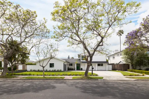 $4,850,000 | 1609 Ruth Lane, Newport Beach, CA 92660