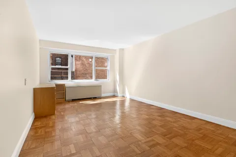 $499,000 | 101 West 12th Street, Unit 3E | West Village