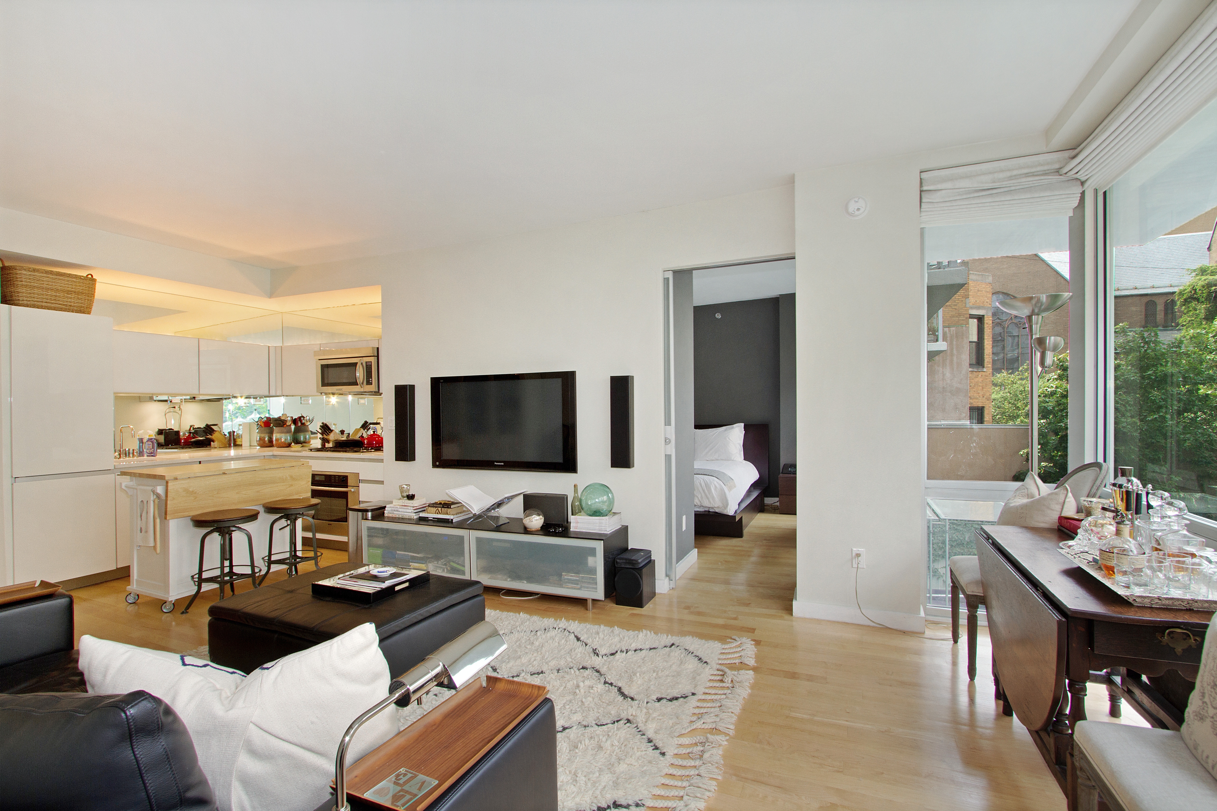 425 East 13th Street, Unit 2C Manhattan, NY 10009 - Photo 3 of 10