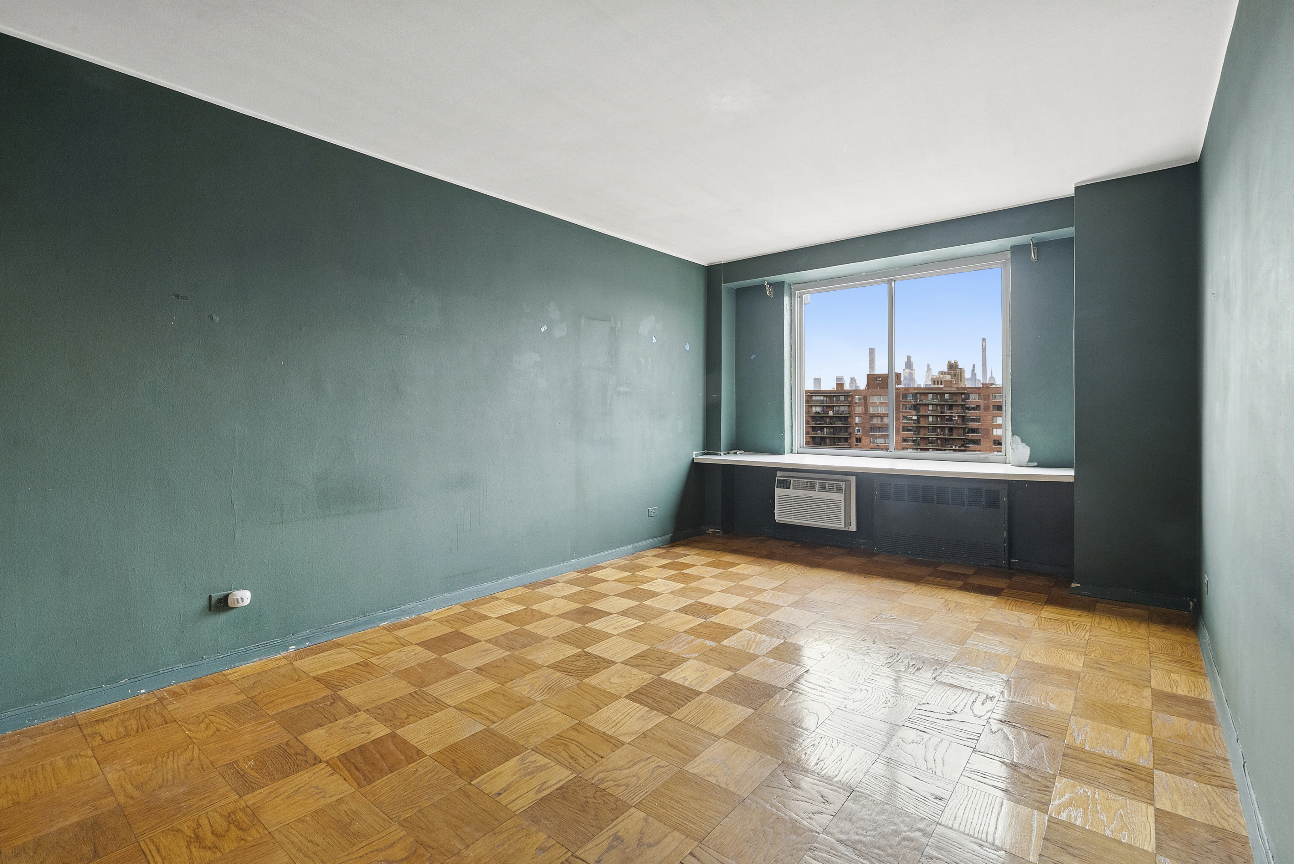 400 Central Park West, Unit 20B Manhattan, NY 10025 - Photo 7 of 11 a view of a kitchen with a stove
