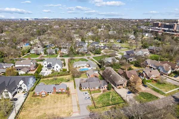 $619,000 | Abbott Martin Road, Nashville, TN 37215