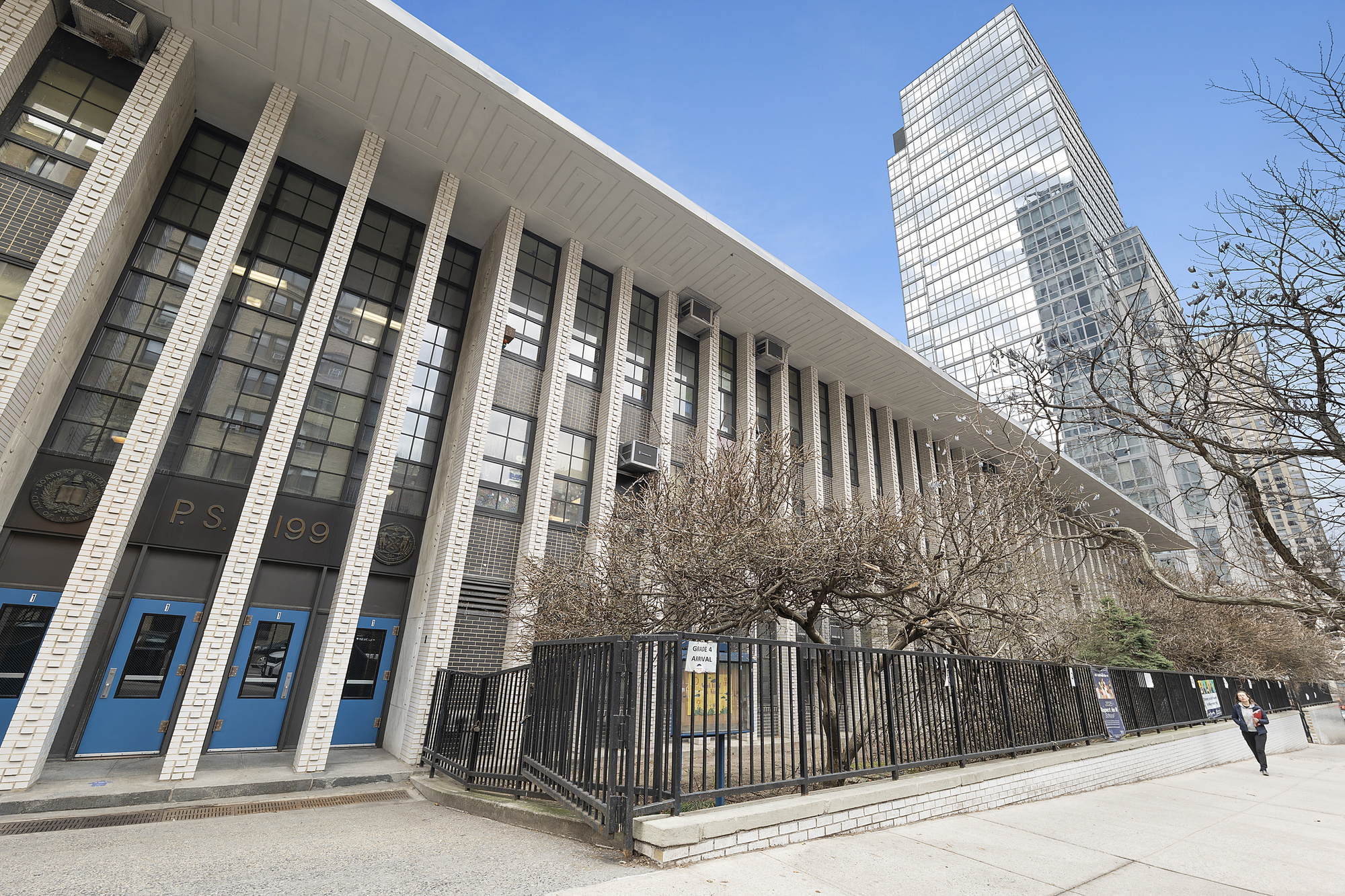 200 West End Avenue, Unit 20A Manhattan, NY 10023 - Photo 9 of 10 a view of a building