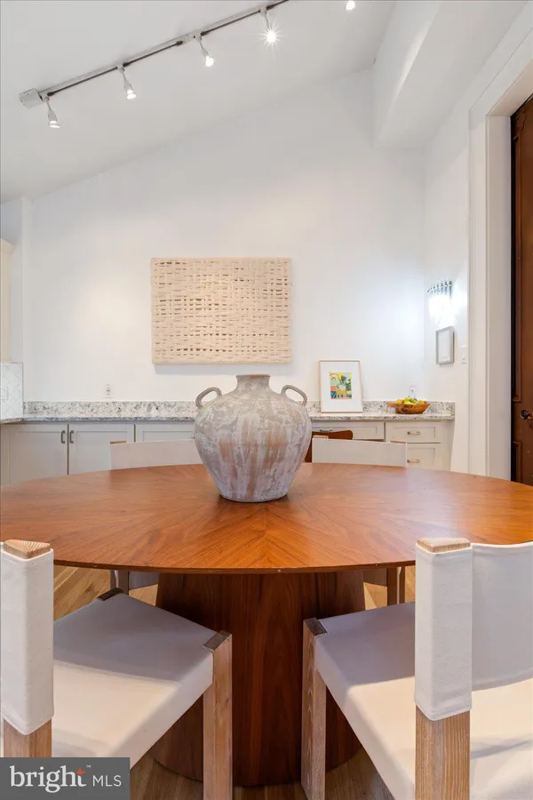 $1,700,000 | 203 9th Street Southeast, Washington, DC 20003