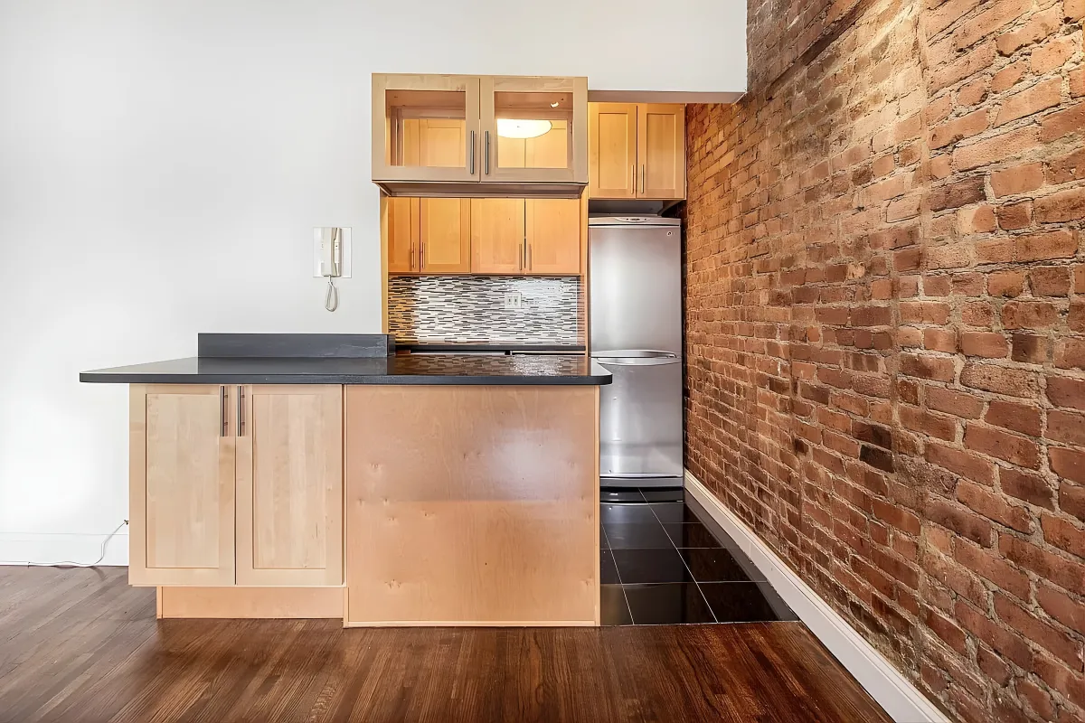 $4,750 | 219 West 14th Street, Unit 4F | Chelsea