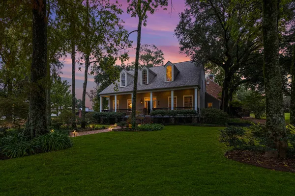 $1,395,000 | 105 Mill Valley Run, Lafayette, LA 70508