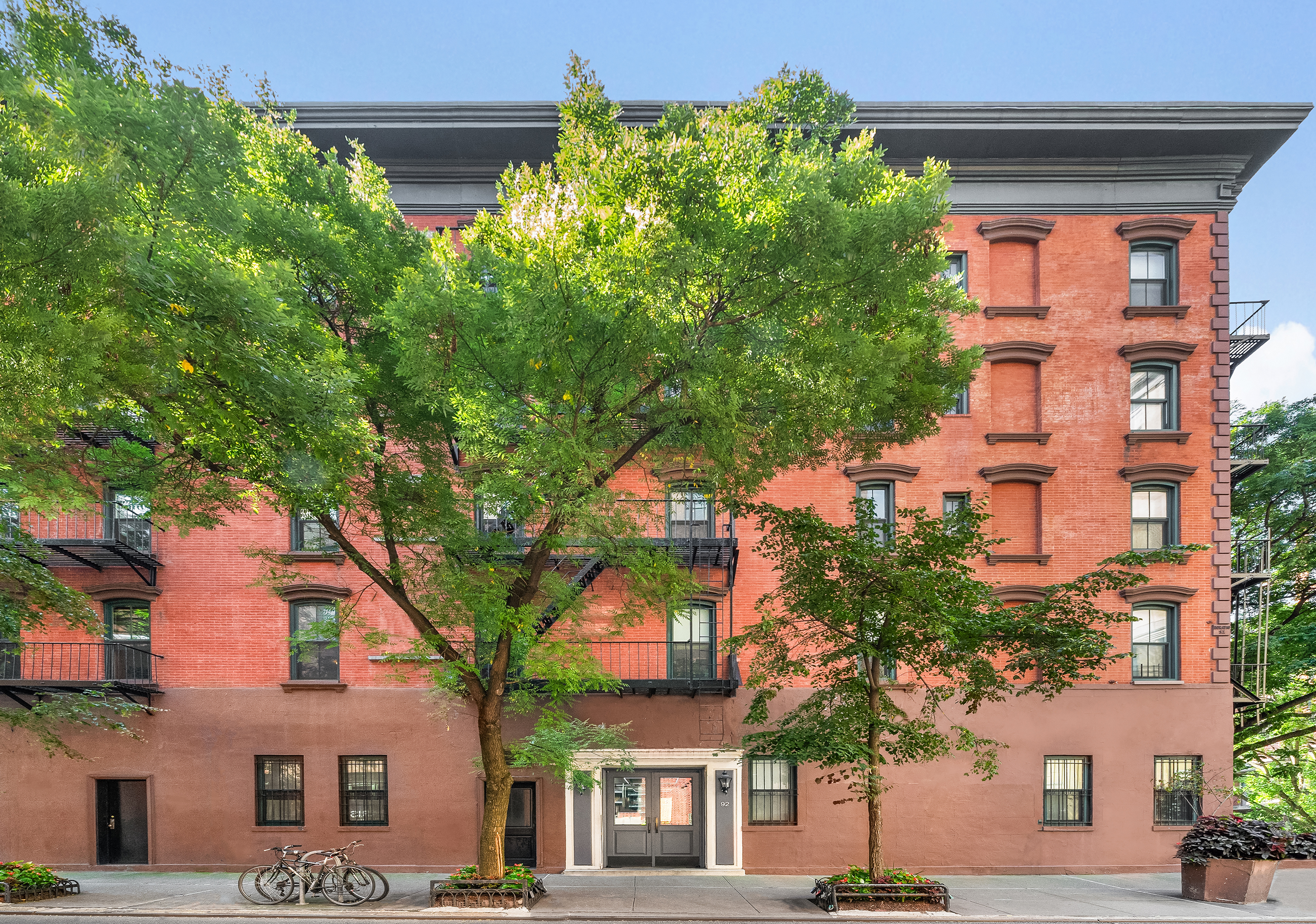 92 Horatio Street, Unit 1J Manhattan, NY 10014 - Photo 16 of 17