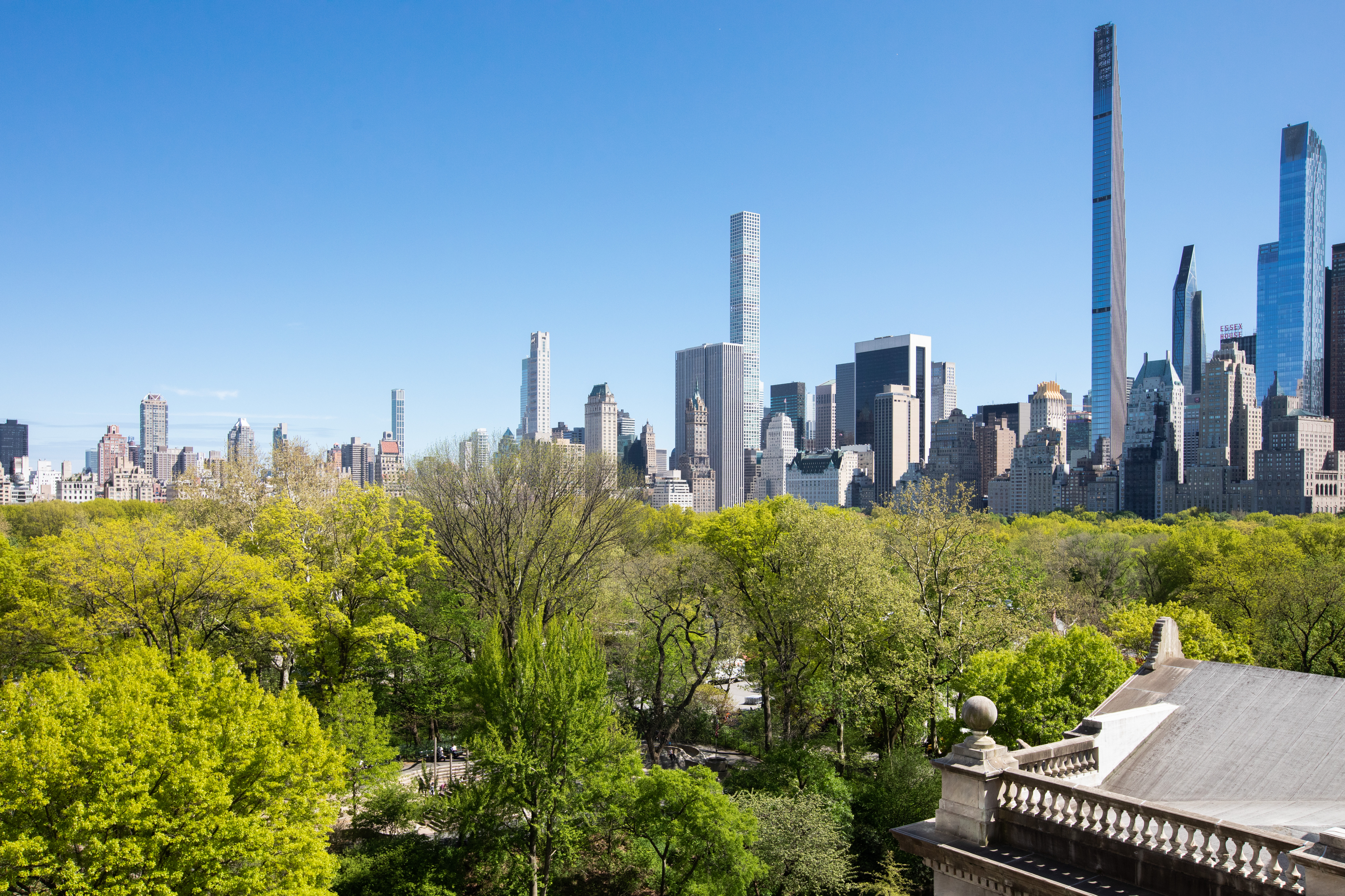 80 Central Park West, Unit 10CD Manhattan, NY 10023 - Photo 1 of 20 a view of a city