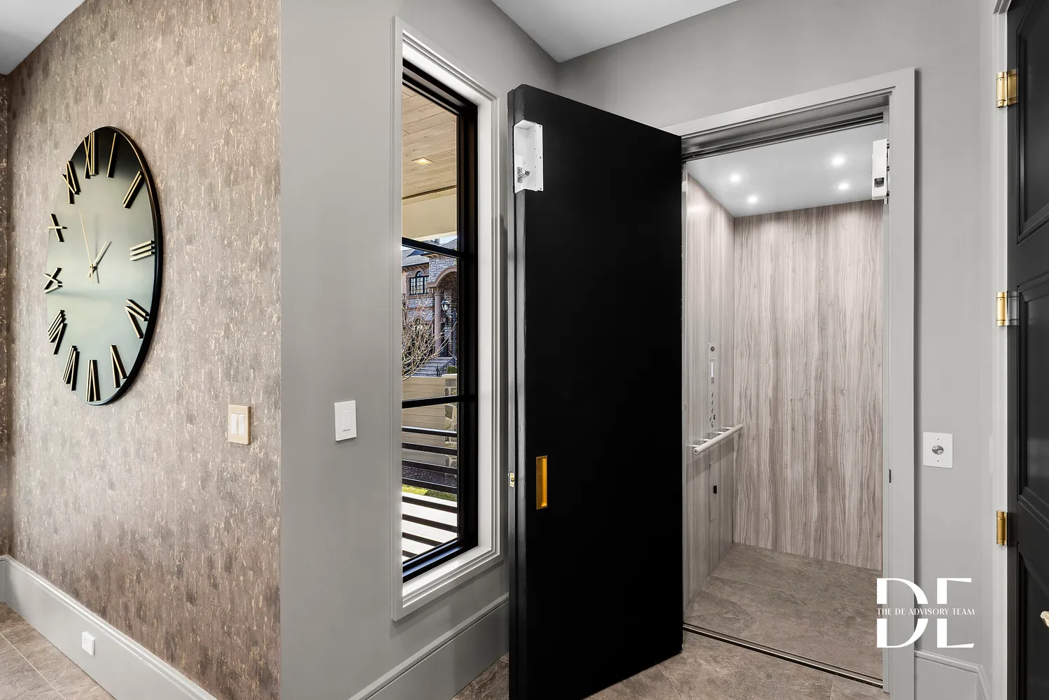 $3,395,000 | 52 Nicolosi Loop | Huguenot