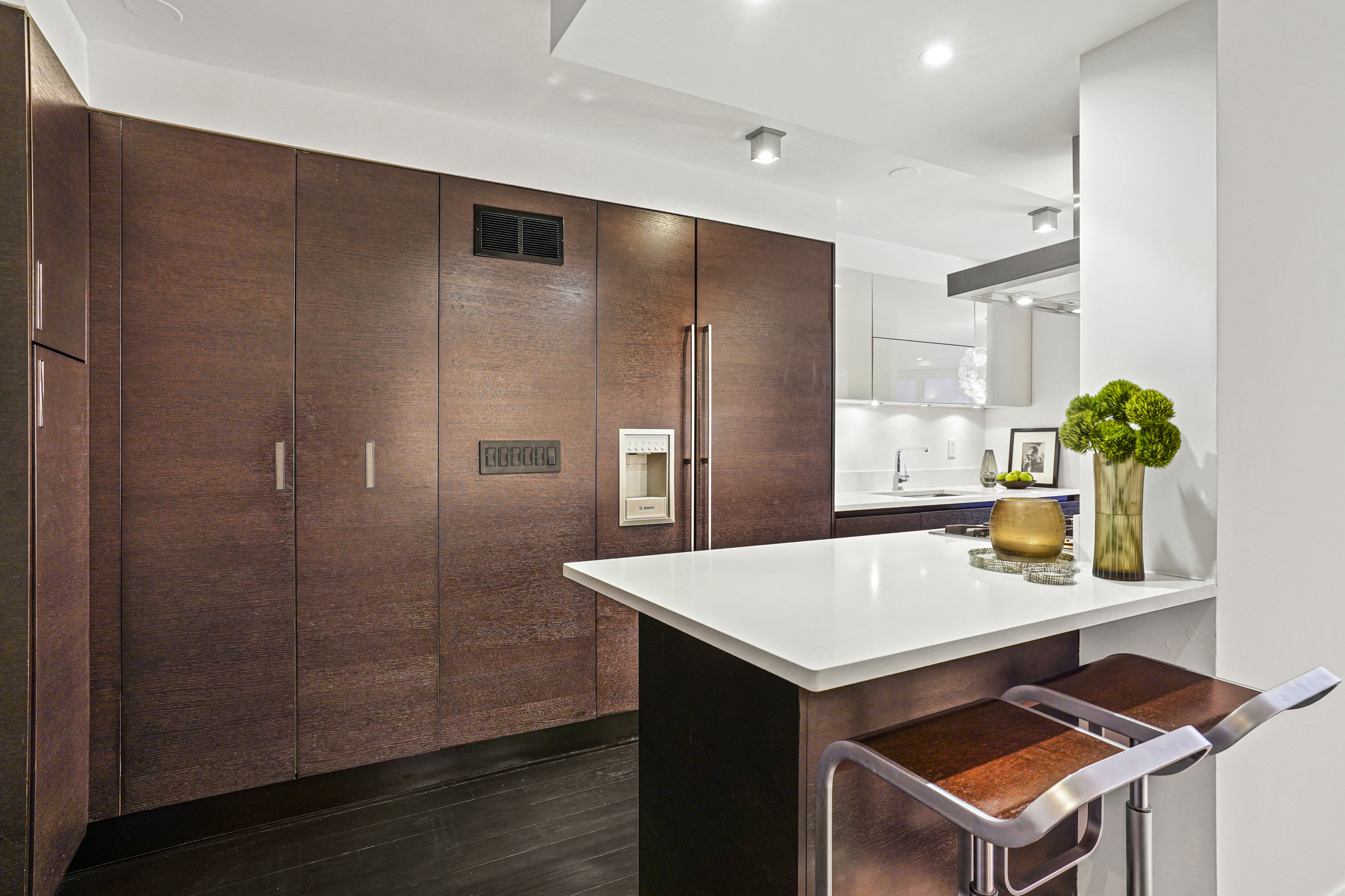 235 East 87th Street, Unit 2C Manhattan, NY 10128 - Photo 4 of 16