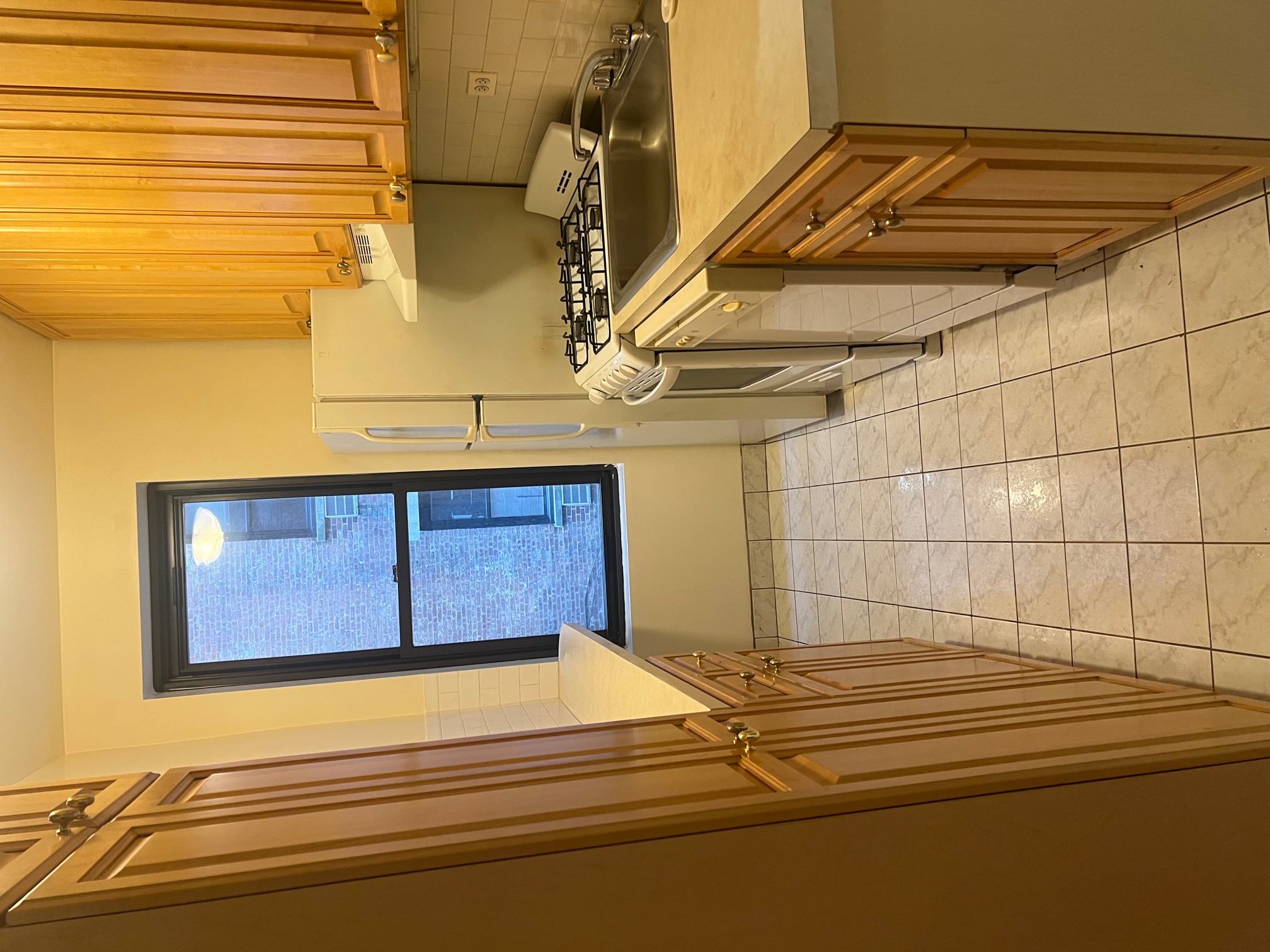 202 Riverside Drive, Unit 2J Manhattan, NY 10025 - Photo 5 of 9