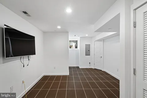 $775,000 | 418 Wallace Street, Philadelphia, PA 19123