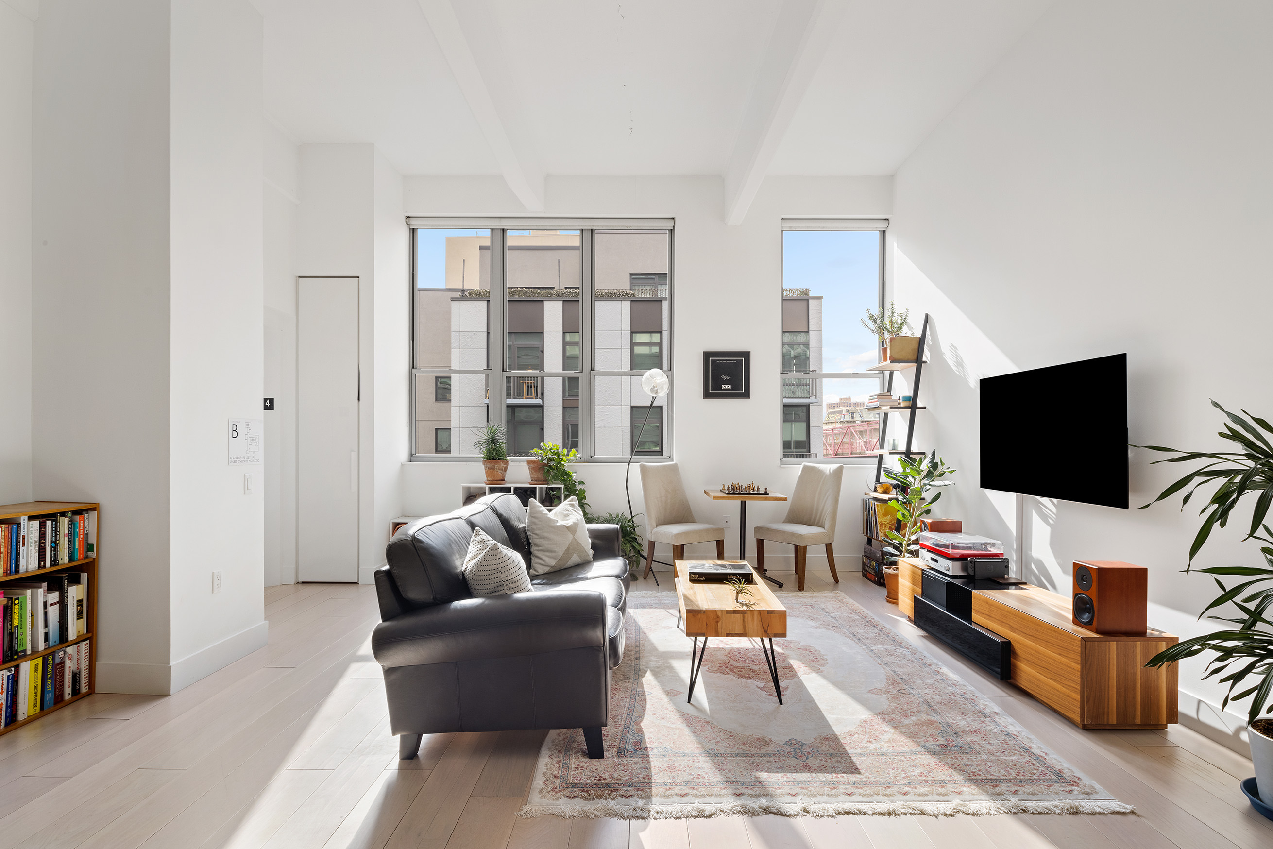 338 Berry Street, Unit 4E Brooklyn, NY 11249 - Photo 2 of 18