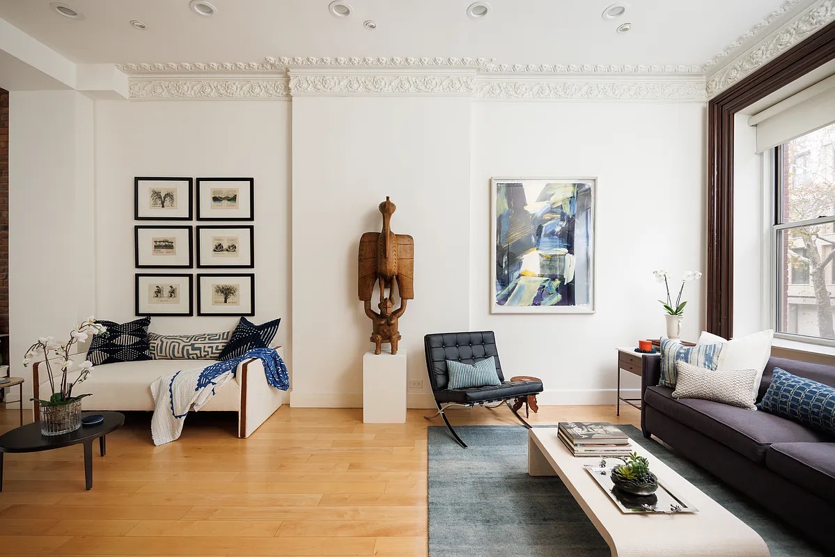 158 President Street, Unit 1 Brooklyn, NY 11231 - Photo 2 of 10 a living room with furniture and a window