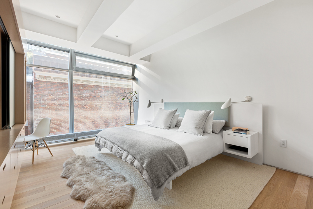 166 Perry Street, Unit 2B Manhattan, NY 10014 - Photo 7 of 14