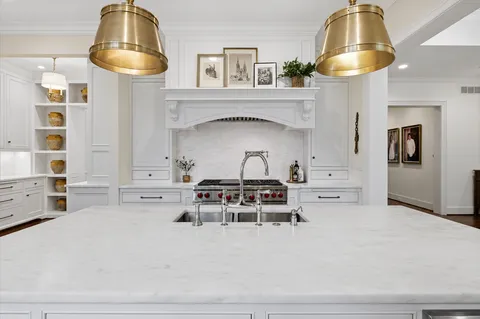$3,250,000 | Ess Road, Kansas City, MO 64136