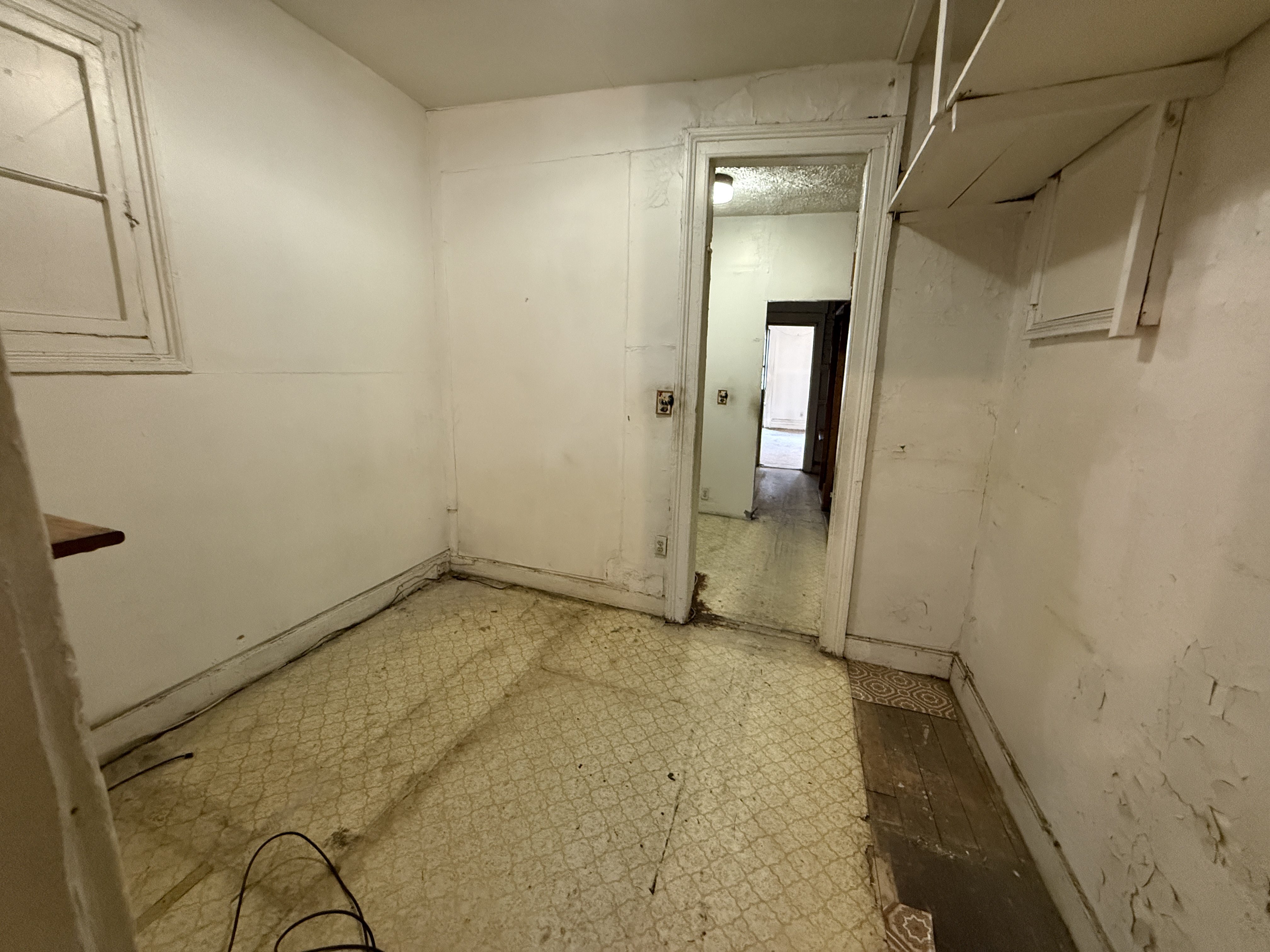 320 West 47th Street, Unit 4W Manhattan, NY 10036 - Photo 5 of 11