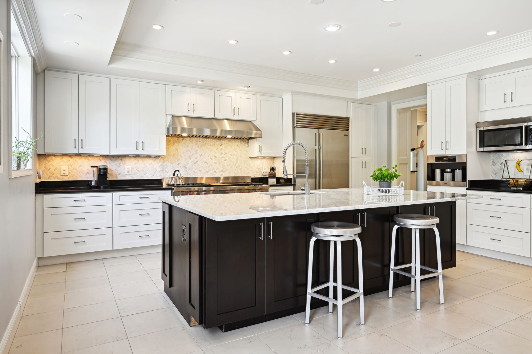 8805 Ridge Road Bethesda, MD 20817 - Photo 6 of 37