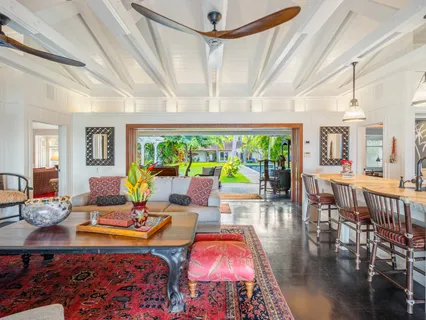 $11,950,000 | 1586 Mokulua Drive, Kailua, HI 96734