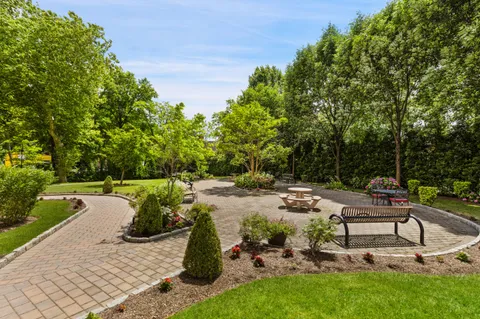 $225,000 | 1 Fordham Hill Ovl, Unit 12C | University Heights