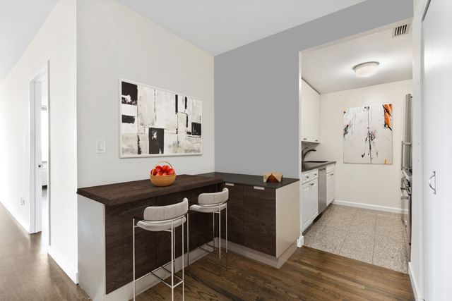 $1,750,000 | 111 West 67th Street, Unit 32C | Upper West Side