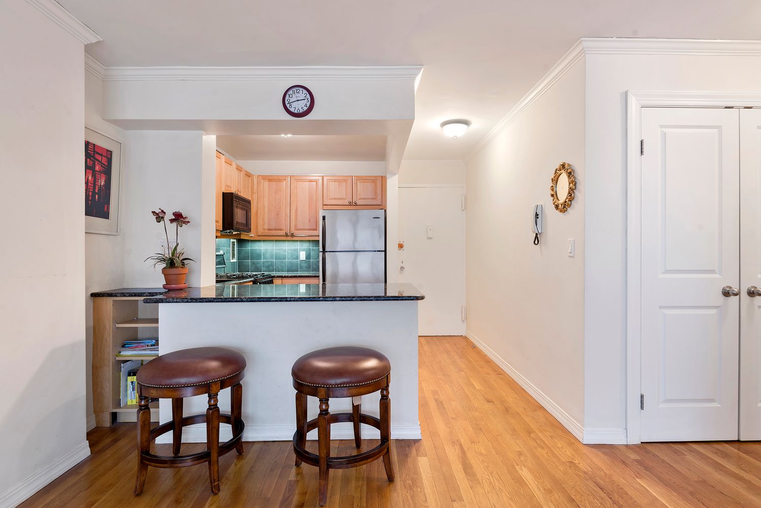 333 East 34th Street, Unit 6A Manhattan, NY 10016 - Photo 2 of 10