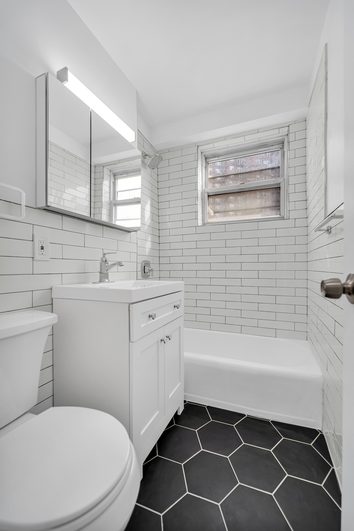 5900 Arlington Avenue, Unit 4H Bronx, NY 10471 - Photo 6 of 15