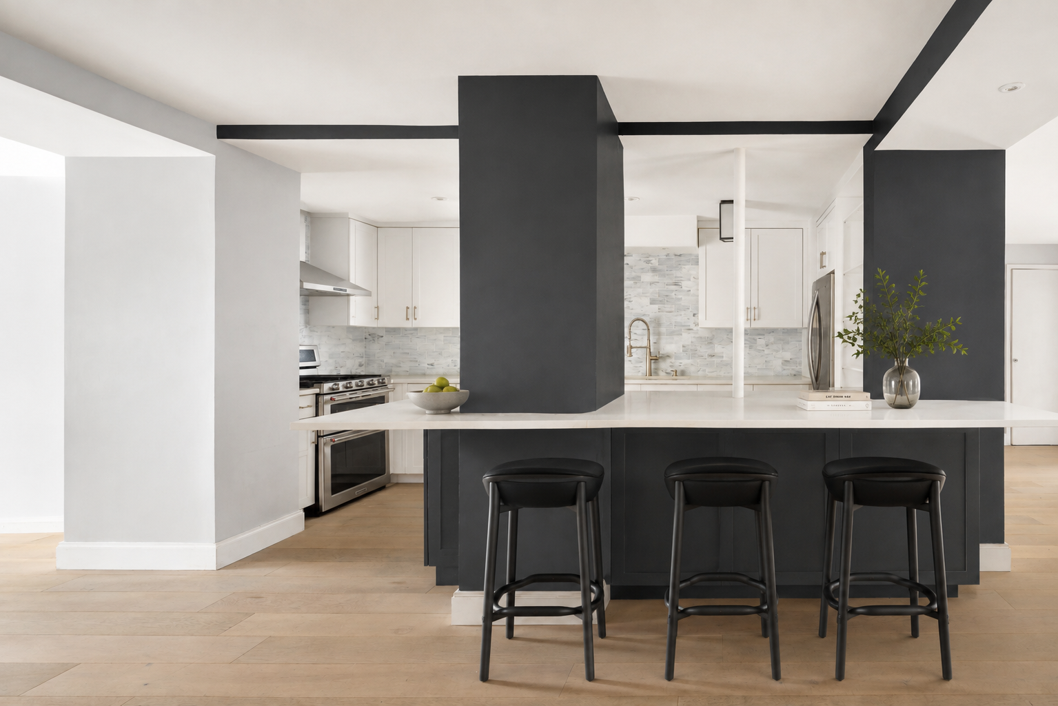 303 Greenwich Street, Unit 8AB Manhattan, NY 10013 - Photo 3 of 12 Gallery Image 3