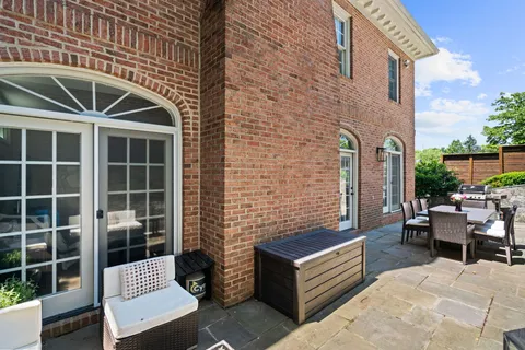 Contact Agent | 5313 Massachusetts Avenue, Bethesda, MD 20816