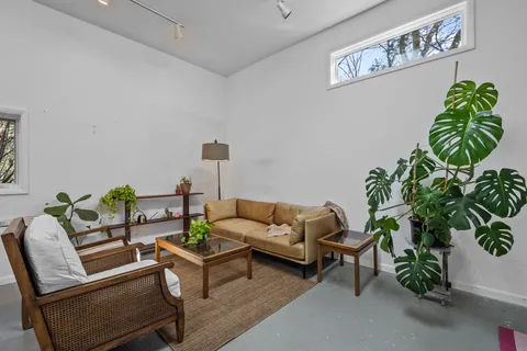 $1,050,000 | 1709 Curtis Road, Chapel Hill, NC 27514