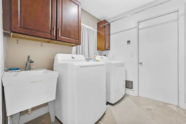 $5,900 | 9600 Northwest 18th Street, Plantation, FL 33322