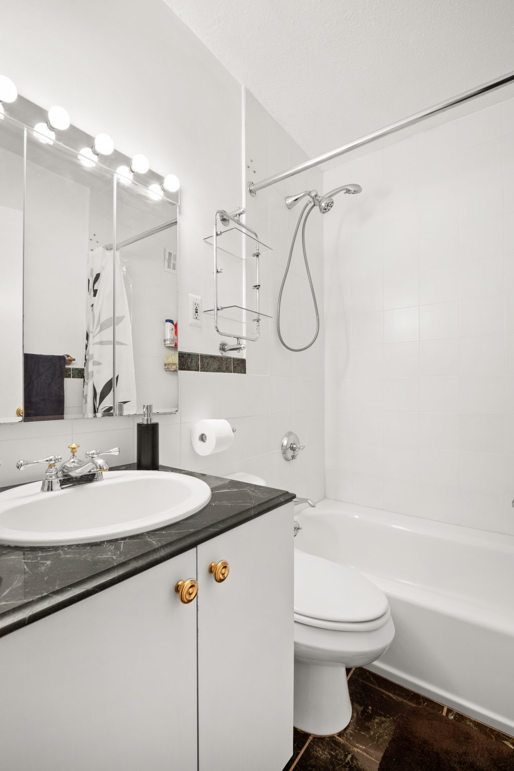 300 East 54th Street, Unit 26EF Manhattan, NY 10022 - Photo 11 of 17