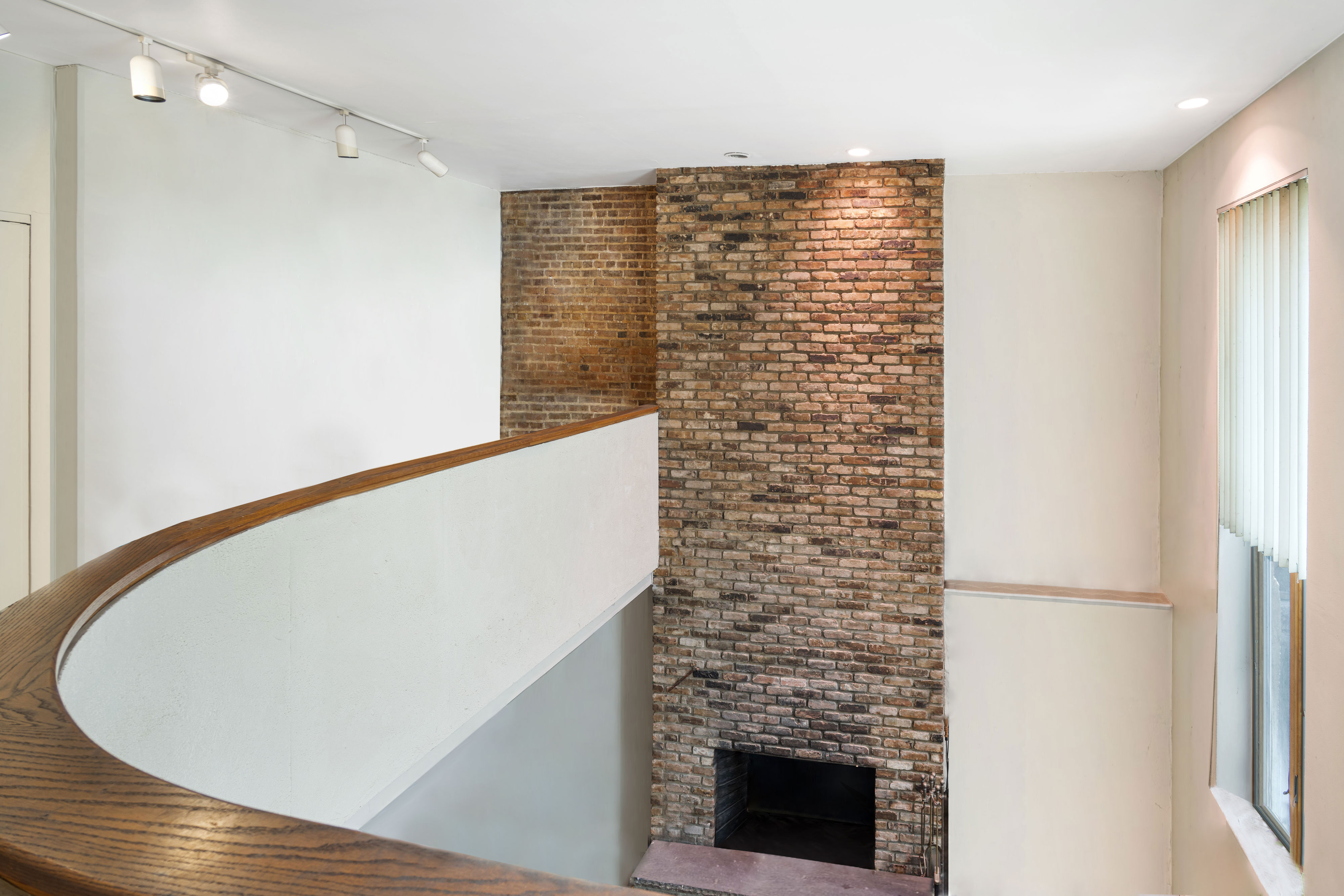 451 Hudson Street, Unit 2 Manhattan, NY 10014 - Photo 6 of 12