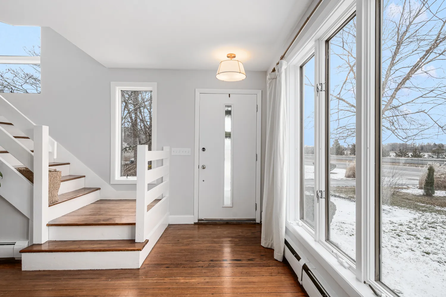 $639,000 | 1705 Wampanoag Trail, Barrington, RI 02806