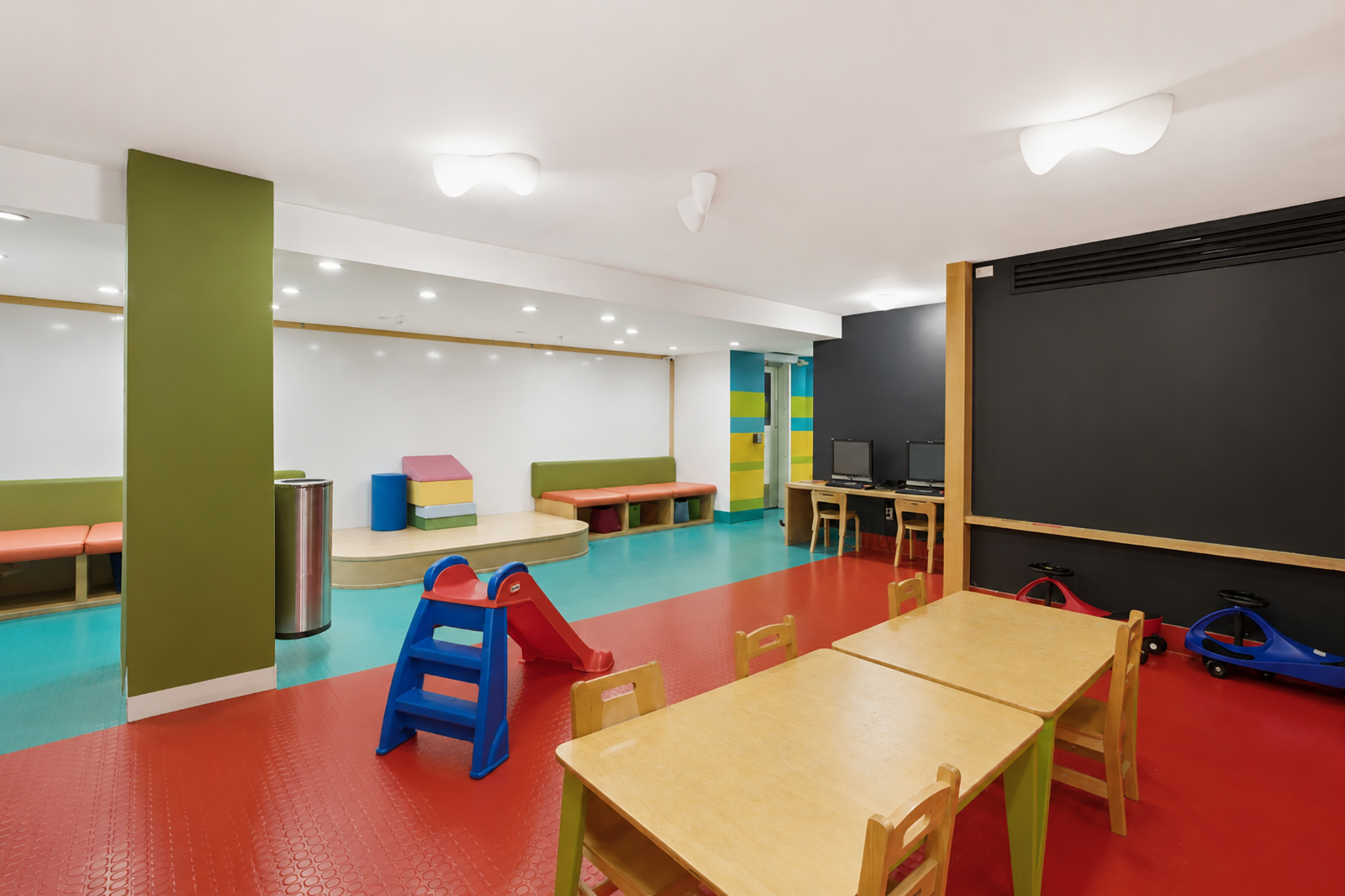 225 Rector Place, Unit 9T Manhattan, NY 10280 - Photo 10 of 15 Gallery Image 10