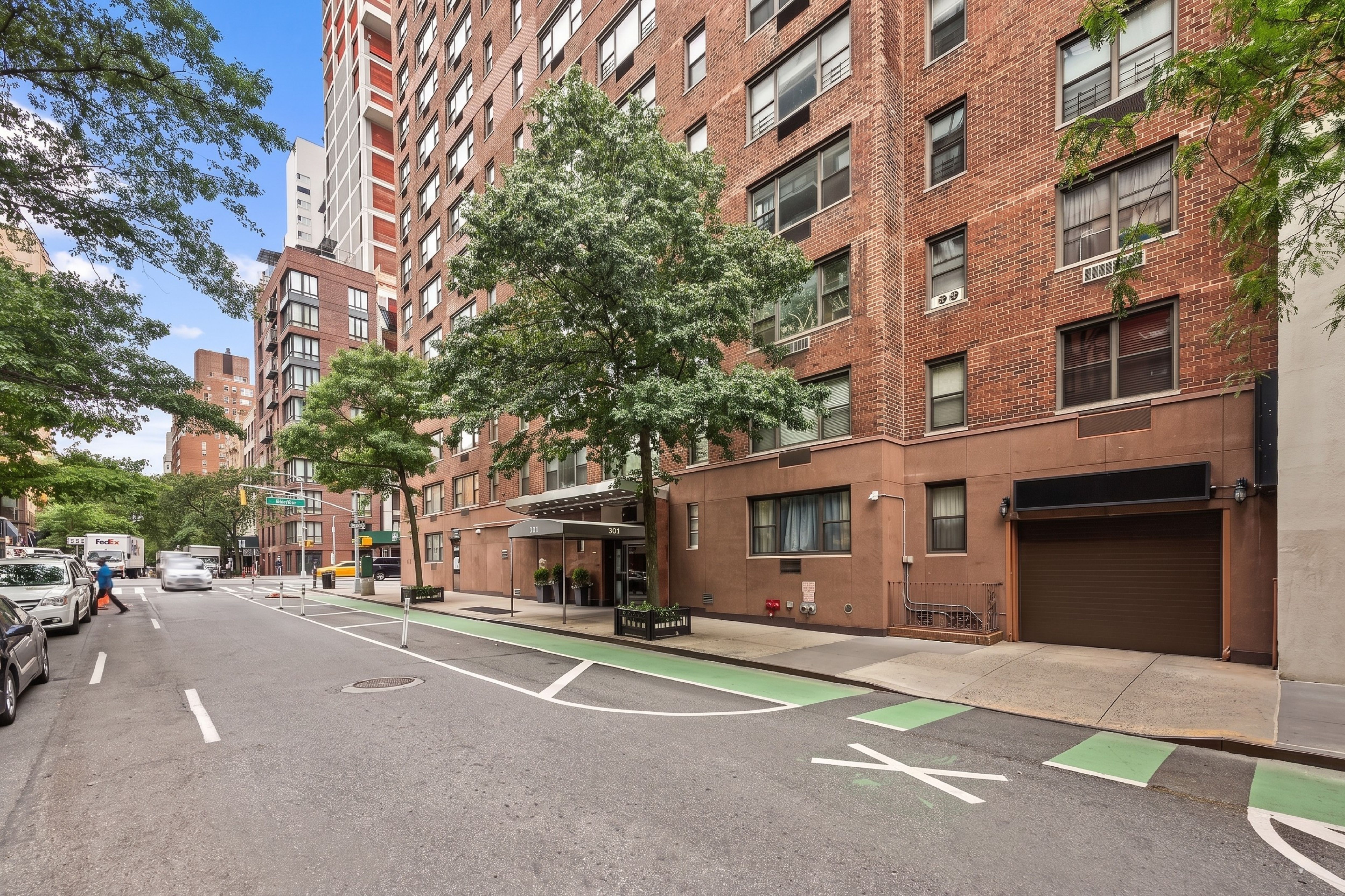 301 East 62nd Street, Unit 2B Manhattan, NY 10065 - Photo 12 of 15 Gallery Image 12